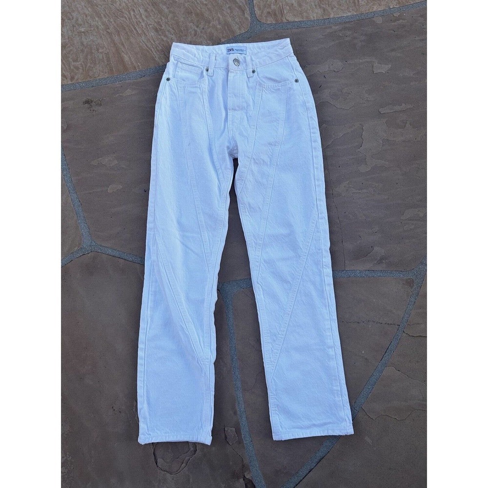 Zara Women's High Rise Straight Leg Jeans White Size 0